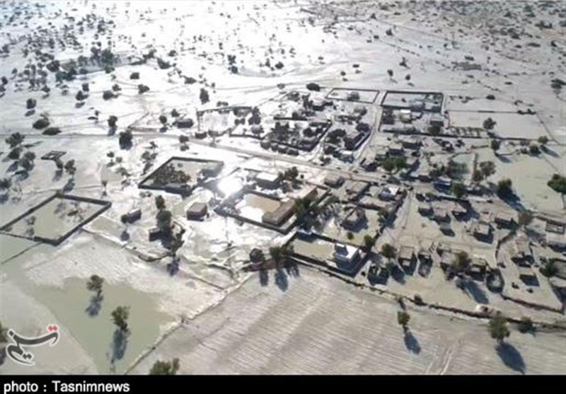 وضعیت بحرانی 35 روستا در بخش گافر و پارامون بشاگرد/نیاز شدید به امدادرسانی هوایی + فیلم
