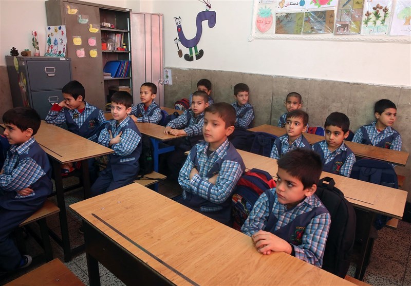 کرمانشاه| حضور دانش‌آموزان در مدارس اجباری نیست