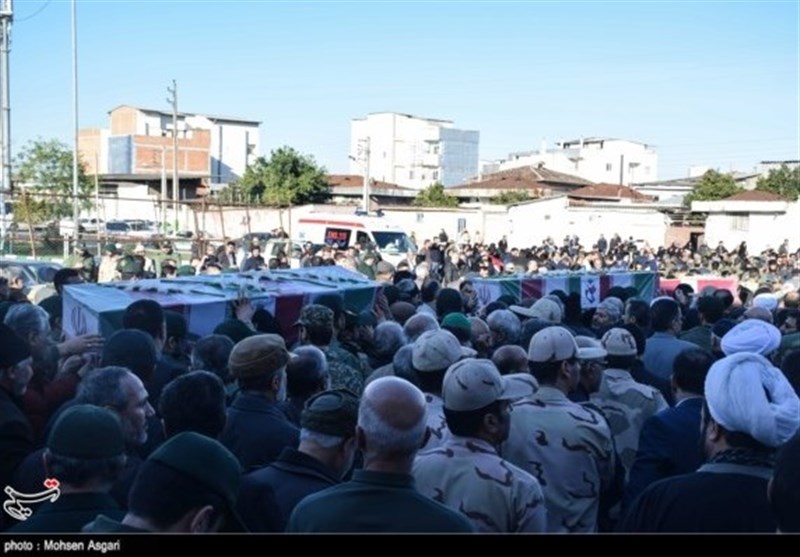 مراسم تشییع پیکر شهدای گلستانی سانحه هواپیمایی در گرگان برگزار شد