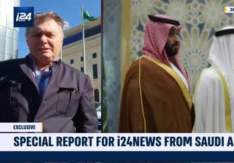 طاقم قناة إسرائيلية على بعد كيلومترات من مكة المكرمة