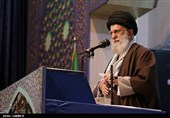 صلاة الجمعة في طهران بإمامة الامام الخامنئي