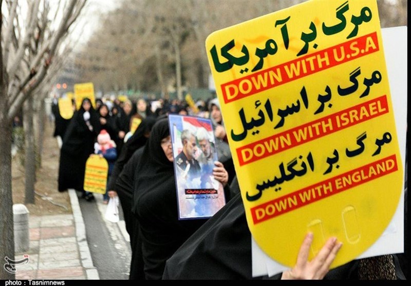 راهپیمایی دفاع از سپاه پاسداران در کرج به روایت تصویر