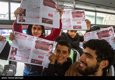 حضور نوجوانان برای شرکت در نمازجمعه تهران