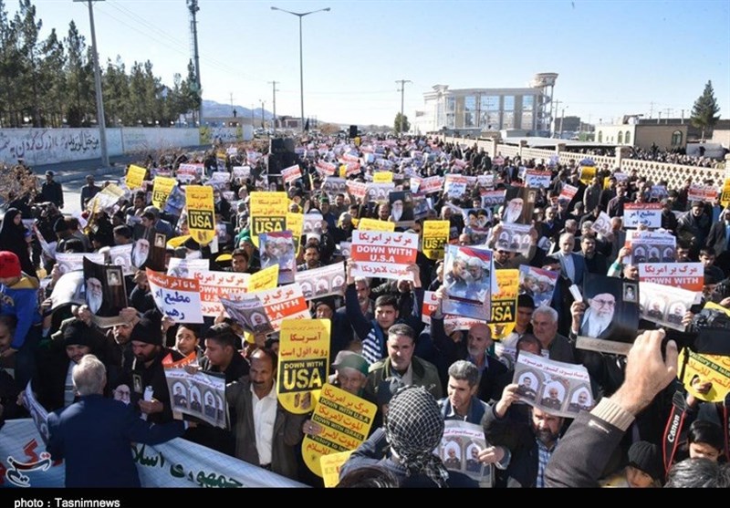 بیرجند| راهپیمایی حمایت از عزت و اقتدار سپاه به روایت تصاویر