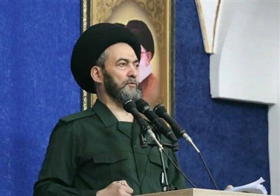 امام جمعه اردبیل: آمریکا و اروپا در مذاکرات اصرار دارند چاقو را زیر گلوی ایران بگذارند/ تاوان اشتباه دولت قبل را میدهیم