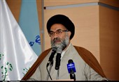 نماینده ولی فقیه در کهگیلویه و بویراحمد: دشمن از وحدت ملت ایران عصبانی است