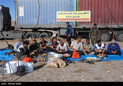موکب عشاق الحسین (ع) مبارکه اصفهان در مناطق سیل زده سیستان وبلوچستان