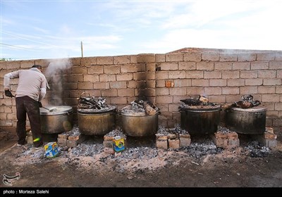 موکب عشاق الحسین (ع) مبارکه اصفهان در مناطق سیل زده سیستان وبلوچستان