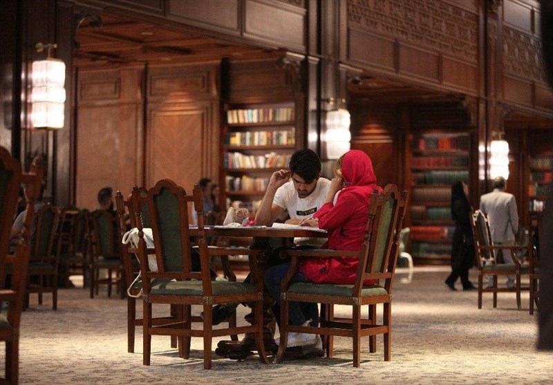 حال و هوای کتابخانه ایران‌مال در فصل امتحانات +عکس