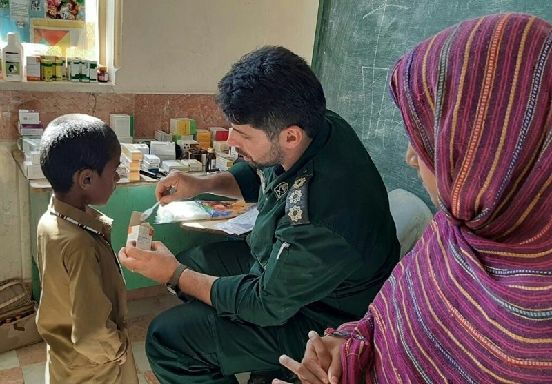 تیم پزشکی تیپ نیروی مخصوص سپاه به مناطق سیل‌زده سیستان و بلوچستان اعزام شد
