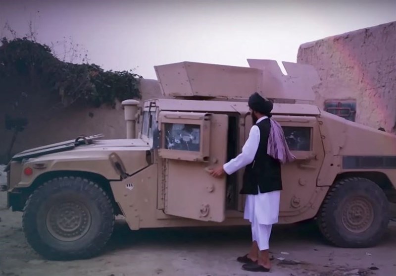 «فوربس»: طالبان حدود 700 خودروی نظامی را در ماه اخیر غنیمت گرفته است
