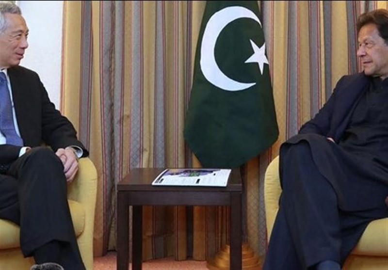 وزیراعظم عمران خان کی سنگاپور کے وزیراعظم اورآذربائیجان کے صدر سے ملاقاتیں