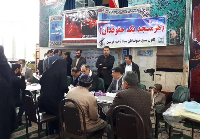 کرمانشاه| رسیدگی به مشکلات حقوقی و قضایی مردم هرسین در قالب طرح هر مسجد یک حقوقدان