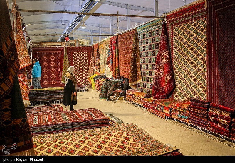 استان فارس 20 درصد از سهم صادرات فرش را در اختیار دارد