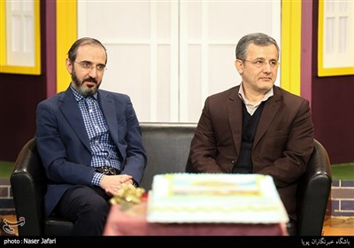 محمد شریف خانی معاون فضای مجازی و حسن ملکی مدیر شبکه جام جم در رونمایی از برنامه فرزندان ایران