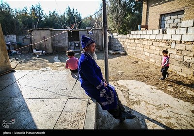 قزاق محله شهر گنبد تقریبا در بیرون شهر گنبد و در کنار رودخانه "گرگان رود" می باشد، به همین جهت از طرف ترکمن ها به چای بویین(کنار رودخانه )معروف شده است.قزاق محله چای بویین را می توان جزء محله های قدیمی گنبد نامید.