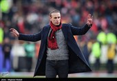  یحیی گل‌محمدی  سرمربی تیم فوتبال پرسپولیس