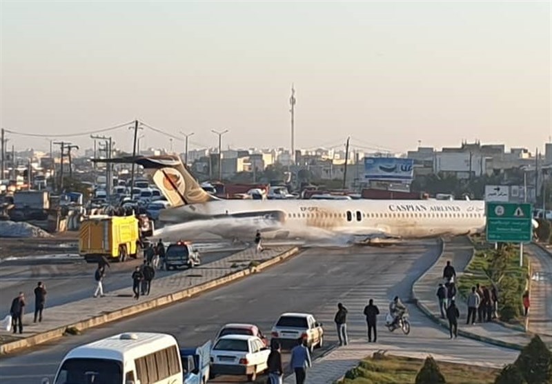 Iranian Passenger Plane Derails off Path amid Landing in Mahshahr (+Video)