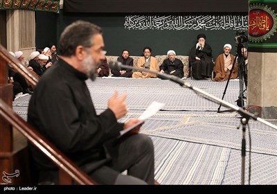 مداحی محمود کریمی در حسینیه امام خمینی (ره)