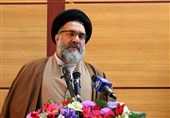 نماینده ولی فقیه در کهگیلویه و بویراحمد: انقلاب اسلامی بزرگترین مانع برای ارتکاب جنایات آمریکا است