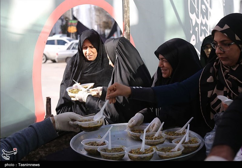 اطعام 20 هزار نفری ایام فاطمیه در بجنورد به روایت تصاویر