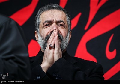 محمود کریمی در مراسم عزاداری شهادت حضرت زهرا(س) - میدان هفت تیر تهران