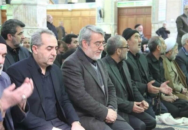 وزیر کشور در مراسم عزاداری شهادت حضرت زهرا(ع) در مسجد جمکران شرکت کرد