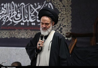 آیتالله حسینیبوشهری: رمز و راز موفقیت سردار شهید قاسم سلیمانی دلدادگی به اهل بیت(ع) است