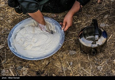 صرف غذای محلی در کنار هورالعظیم - خوزستان