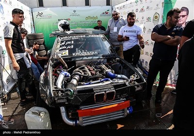كشور،بهمن