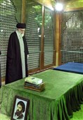 حضور رهبر معظم انقلاب اسلامی در مرقد امام خمینی(ره) وگلزار شهدا