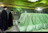 حضور رهبر معظم انقلاب اسلامی در مرقد امام خمینی(ره) وگلزار شهدا