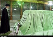 حضور رهبر معظم انقلاب اسلامی در مرقد امام خمینی(ره) وگلزار شهدا