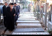 حضور رهبر معظم انقلاب اسلامی در مرقد امام خمینی(ره) وگلزار شهدا