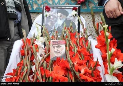 مراسم بزرگداشت ورود امام خمینی(ره) به میهن اسلامی در مصلی کرمان برگزار شد