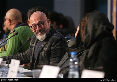 امیر آقایی بازیگر فیلم شنای پروانه در دومین روز سی و هشتمین جشنواره فیلم فجر