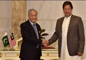 عمران خان: علی‌رغم فشارهای خارجی در اجلاس آتی کنفرانس اسلامی مالزی شرکت می‌کنم