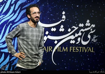 بهمن ارک کارگردان فیلم «پوست»در پنجمین روز سی و هشتمین جشنواره فیلم فجر در پردیس چارسو