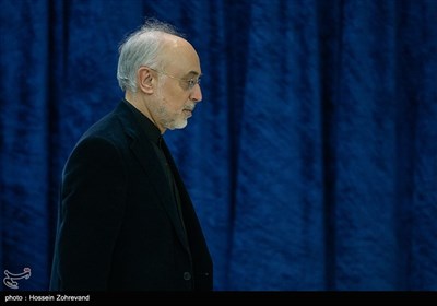 حضور علی اکبر صالحی، رئیس سازمان انرژی اتمی در نماز جمعه تهران