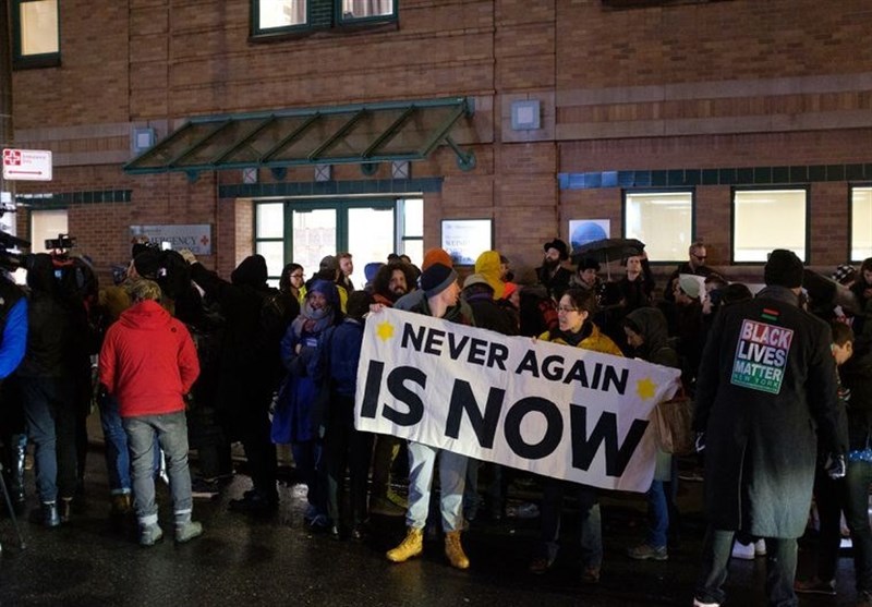 Protesters Gathered in Brooklyn after ICE Agents Shot Man in Face (+Video)