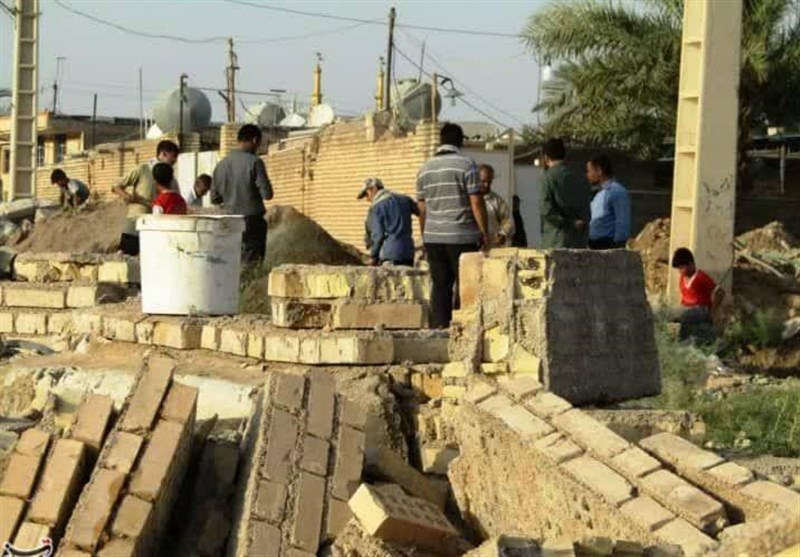 خشت همدلی گروه‌های جهادی در مناطق سیل‌زده لرستان و خوزستان / لبخندی که بر لب مردم مناطق محروم نشست + تصاویر‌