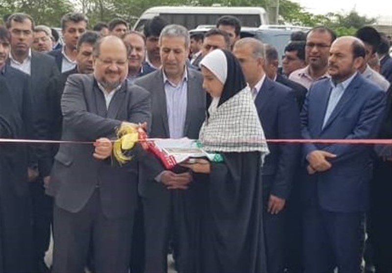 بوشهر| مجتمع گردشگری در عسلویه با حضور وزیر تعاون افتتاح شد