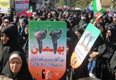 حضور مردم تهران در خیابان‌ها ساعاتی پیش از آغاز رسمی راهپیمایی 22 بهمن+تصاویر