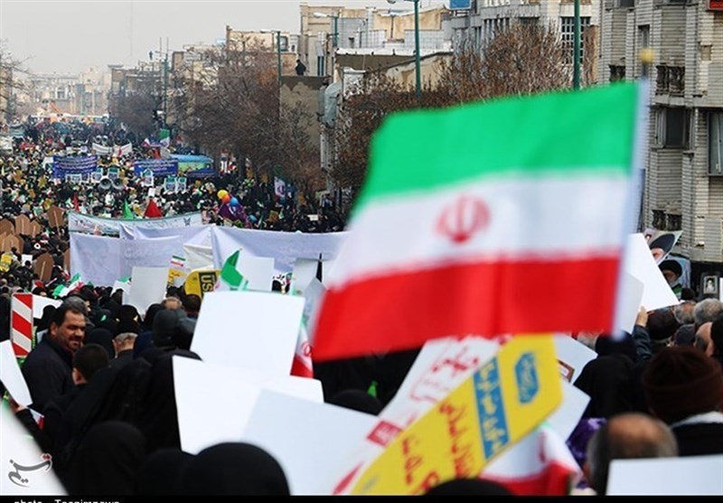 مسیرات ضخمة فی أنحاء ایران بمناسبة الذکرى الـ41 لانتصار الثورة الإسلامیة+صور