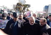 حضور فرمانده کل سپاه در جمع راهپیمایان تهرانی + عکس