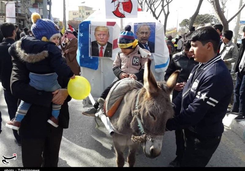 فریاد &quot;مرگ بر آمریکا&quot; در کاشان بلند شد