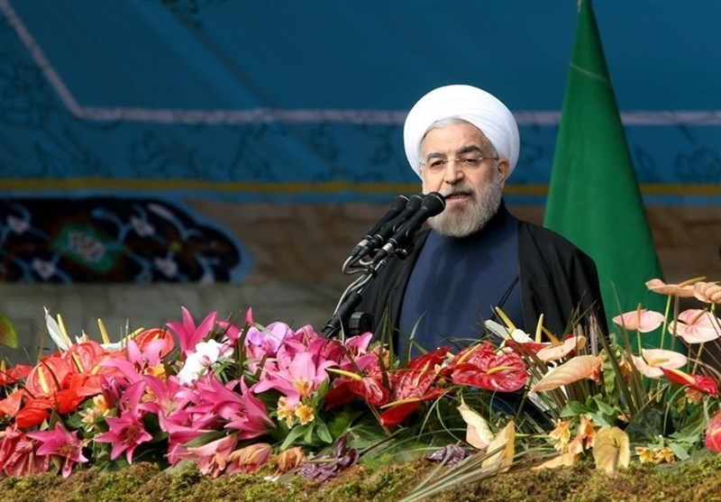 روحانی: الأمیرکیون یحلمون بالعودة إلى إیران وهم یعلمون أنها أقوى قوى المنطقة