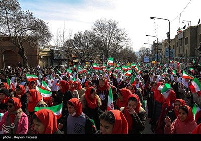 راهپیمایی 22 بهمن در سنندج