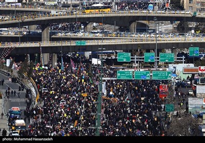 راهپیمایی 22 بهمن در تهران (5)