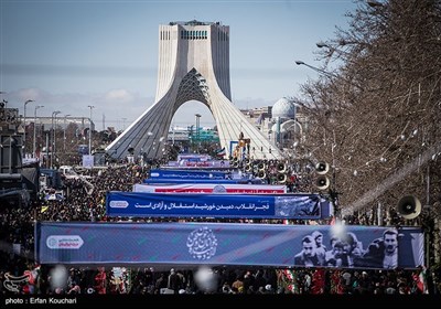 راهپیمایی 22 بهمن در تهران (4)